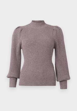 Csíkos, világos mályva színű pulóver magas nyakkal, puffos ujjal és szűk mandzsettával. Puha tapintású, enyhén struktúrált kialakítás.