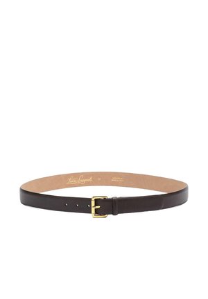 Ceinture en cuir marron foncé avec boucle rectangulaire dorée, trois trous de réglage, et doublure intérieure beige clair avec texte de marque.