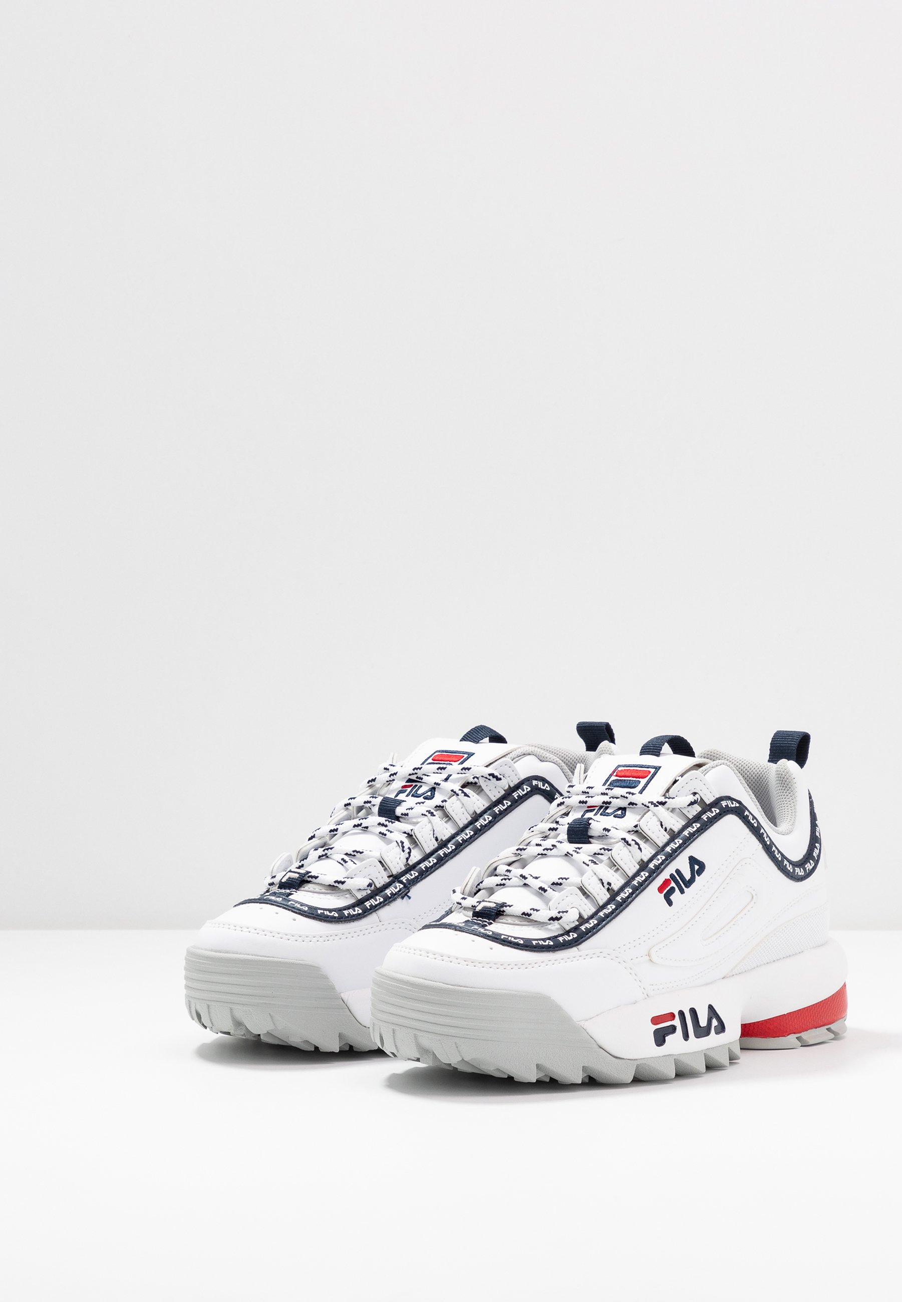 Fila DISRUPTOR LOGO Joggesko whitenavyredhvit Fila D FORMATION Joggesko whitenavyredhvit Zalando.no
