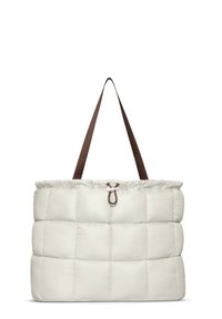 Borsa a tote bianca e soffice con manici in tessuto marrone. Presenta una parte superiore arricciata con chiusura a coulisse e un design trapuntato per texture.