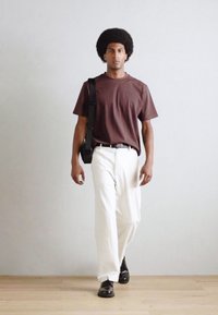 Lindbergh O NECK TEE OVERSIZE - Navadna majica - berry brown