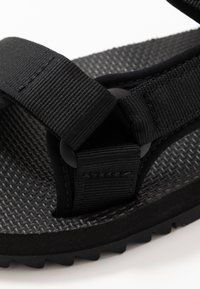 Teva UNIVERSAL TRAIL - Walking sandals - black