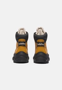 Timberland ADLEY WAY wielbłądzi