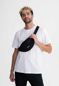 MELA KALINDI - Heuptas - schwarz