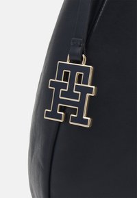 Tommy Hilfiger - Torebka