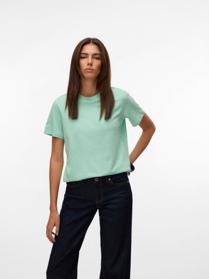 Vero Moda PAULINA - Tricou basic - birds egg green