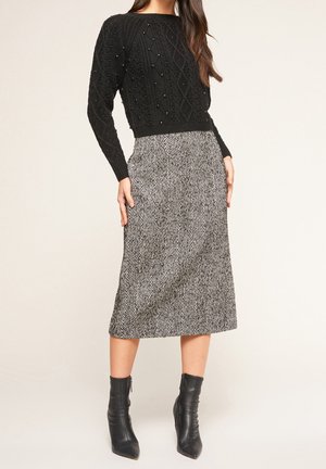Pullover - black