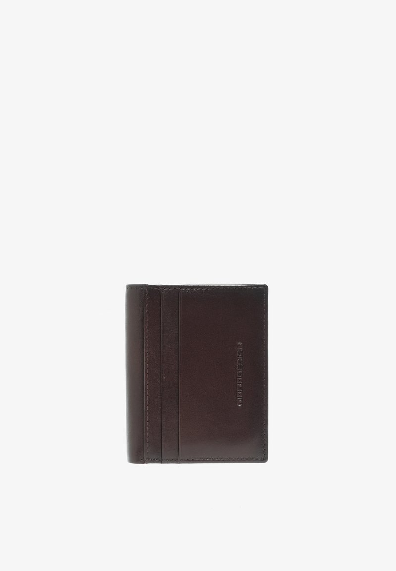 Donkere bruine leren portemonnee met gestikte randen en meerdere kaarthouders, geperst met een subtiel merklogo aan de voorkant.