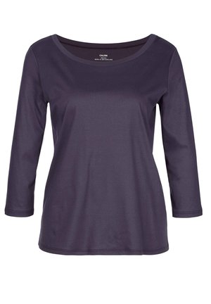 Chemise à manches longues de couleur violet foncé avec un décolleté large, fabriquée en tissu doux. Présente une texture lisse et un design simple sans embellissements.