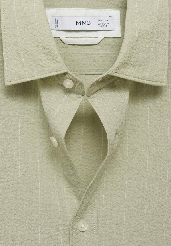 GESTREIFTES REGULAR FIT- MIT TEXTUR - Shirt3