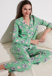 LELA REGULAR FIT - Pizsama szett - green