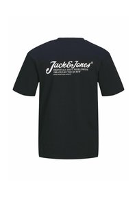 Camiseta de algodón azul marino con un texto de logo blanco en la parte posterior, mangas cortas y cuello redondo. Diseño simple sin patrones adicionales.