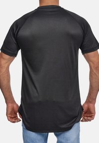 Elara FITNESS  RUNDHALSSCHITT - T-shirt basic - schwarz