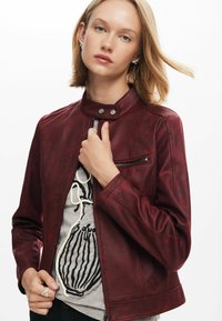 Desigual Giacca in similpelle - red