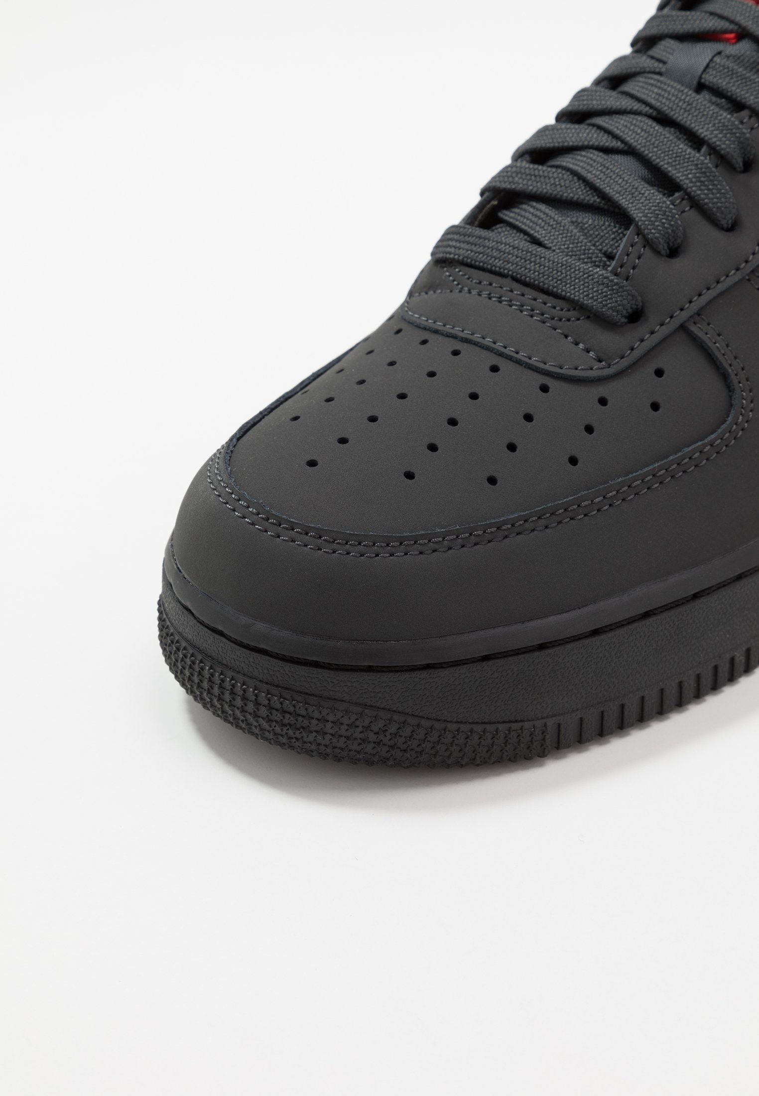 black nike air force trainers