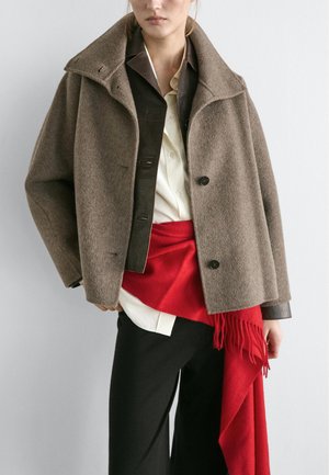 Massimo Dutti MID-LENGTH WITH HIGH NECK - Manteau classique - brown