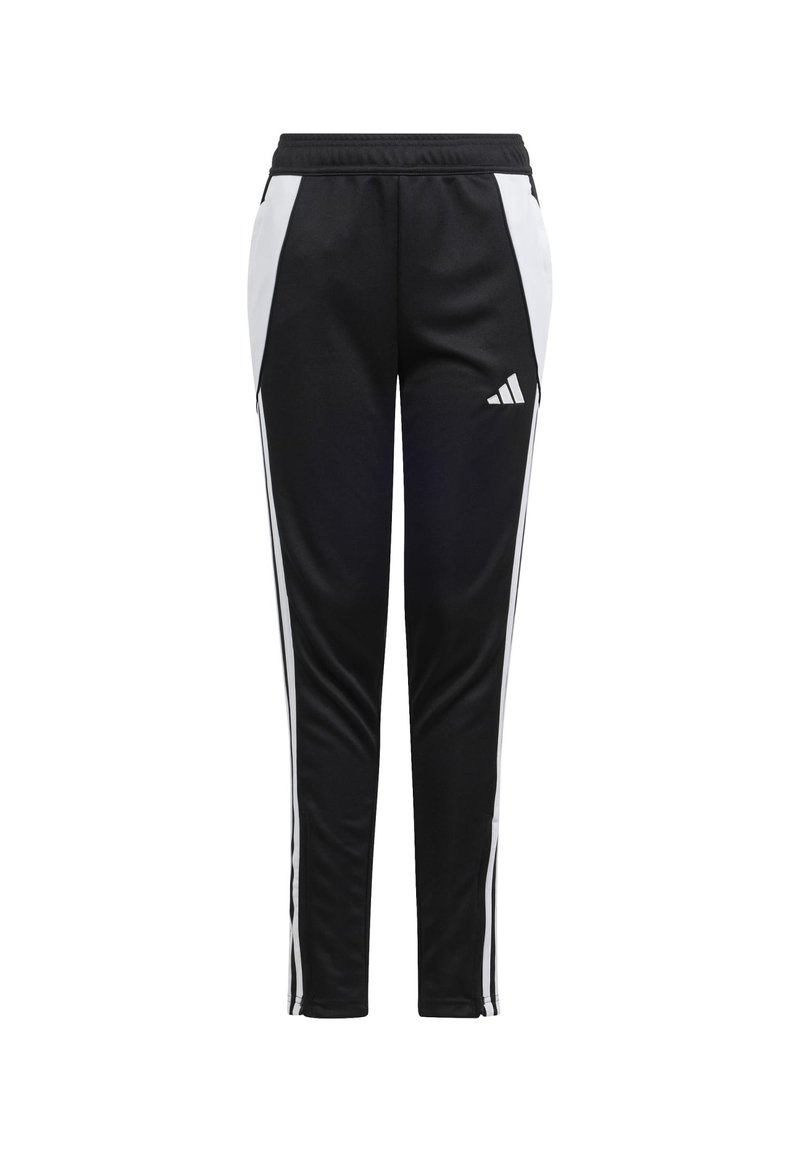 Schwarze Sporthose mit weißen Seitenstreifen, taillierter Schnitt, elastischem Bund und einem kleinen weißen Logo auf dem linken Oberschenkel. Glatte Textur.