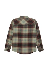 Karierte Flanellhemden in Grün, Schwarz und Rot. Mit einem Knopfkragen und langen Ärmeln mit Knopfmanschetten. Design des Rückenschulterteils sichtbar.