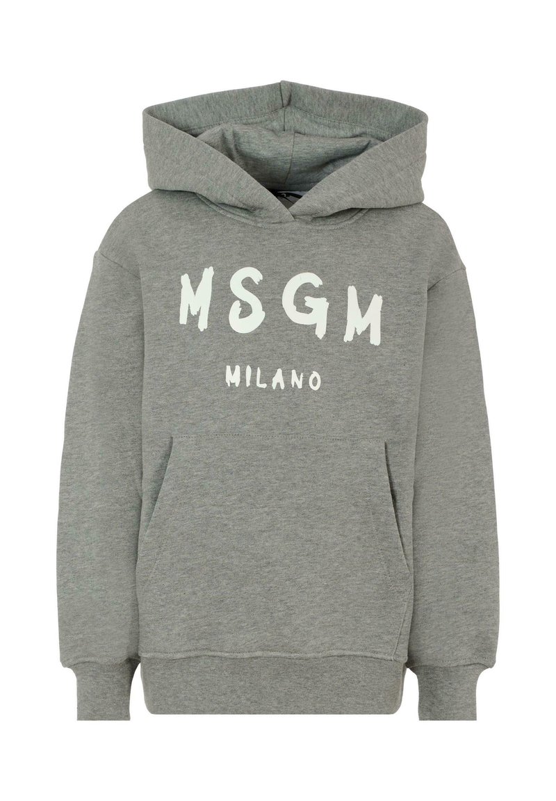 Felpa grigia realizzata in tessuto morbido, con tasca a marsupio frontale e una grande stampa bianca con la scritta "MSGM MILANO" sul petto.