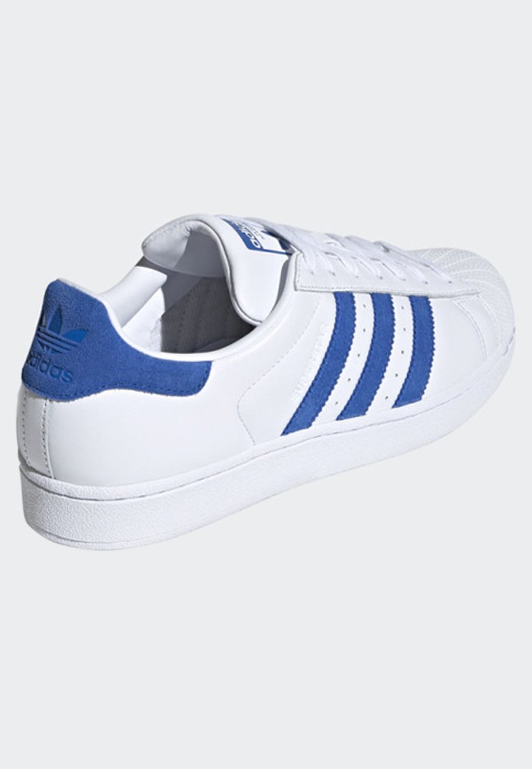 adidas Originals SUEDE STRIPES SHOES - Sneakers white/hvid - Zalando.dk