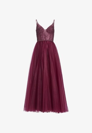 Abito da sera color bordeaux con un corpetto di perline scintillanti, spalline sottili e una gonna di tulle fluida, con una silhouette ad A che valorizza la figura.