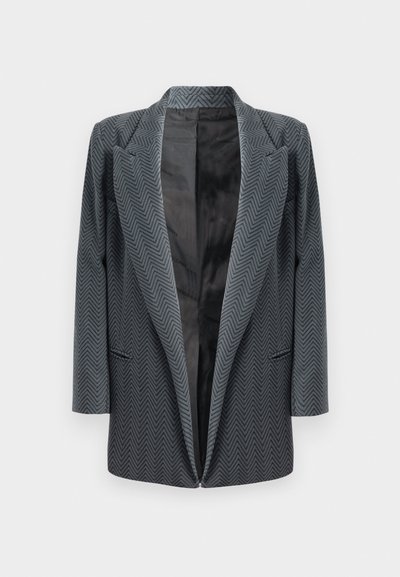 Blazer grigio scuro con motivo a spina di pesce, dotato di colletto a revers, apertura frontale e maniche lunghe. Fodera interna liscia.