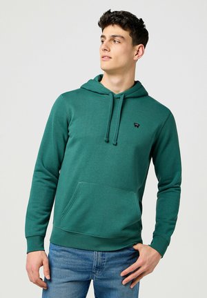 Wrangler SIGN OFF - Hoodie - bistro green