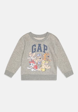 Szürke bolyhos pulóver, kerek nyakkivágással, hosszú ujjakkal, színes mesefilm nyomattal kutyákról és "GAP" felirattal sötétkék színben.