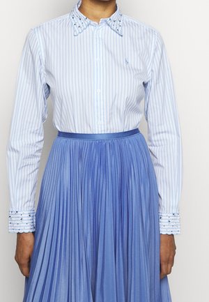 Button-down blouse - white