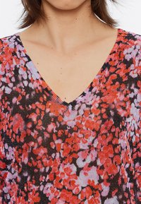 Bimba Y Lola Camiseta estampada - leomimosa rojo
