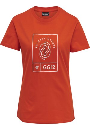 Orange bomulds T-shirt med et hvidt grafisk design med teksten "RELEASE NATURE" og "GGI2" i en rektangulær ramme. Korte ærmer.