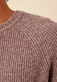 Next Sweter