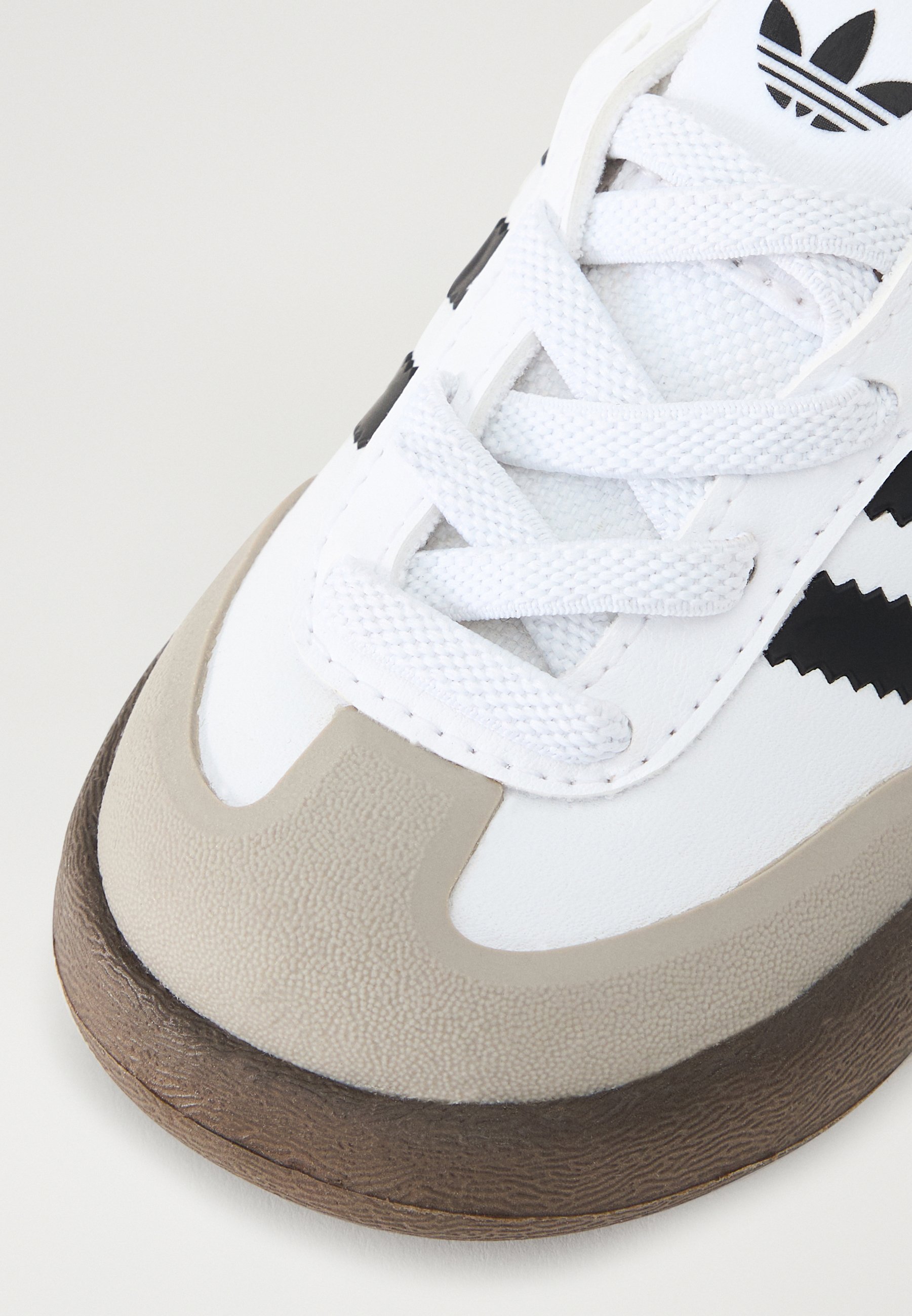 美品　addidas SAMBA ホワイト org.jpg