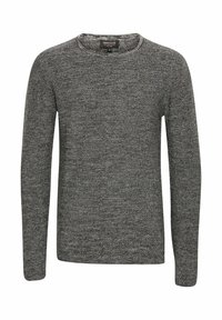 Pullover griș cu mânecă lungă, guler rotund, design tricotat texturat și variații subtile de culoare. Are un etichetă la guler.