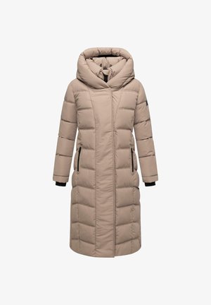 Beige gewatteerde jas met een hoge kraag en oversized capuchon, voorzien van lange mouwen, ritszakken en diagonale stikpatronen.