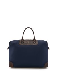 Sac fourre-tout bleu marine en tissu lisse, avec des accents en cuir embossé crocodile marron et des poignées robustes. Fermeture éclair sur le dessus.