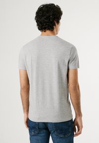 Thumbnail Image 3