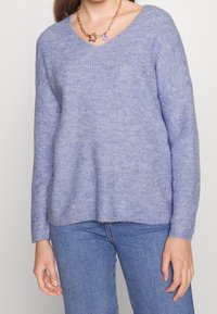 ONLY Petite Stickad tröja - mottled light blue