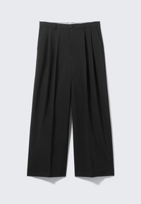 Pantaloni neri a gamba larga con pieghe, chiusura con bottone e passanti per cintura, mostrati appiattiti su uno sfondo neutro.