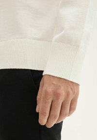 TOM TAILOR DENIM BASIC CREWNECK  - Strickpullover - wool white