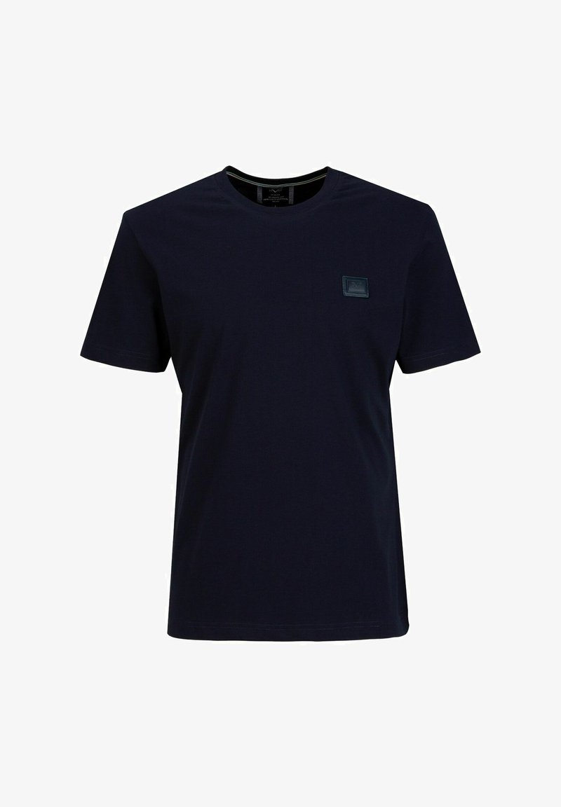 Marineblauwe katoenen T-shirt met korte mouwen, ronde hals en een textuurpatch op de linker borst. Eenvoudig ontwerp, geen patronen of prints.