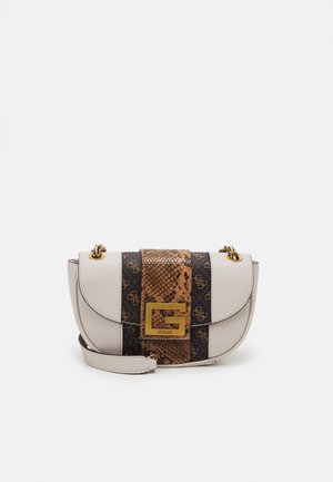 Sac bandoulière en matériaux synthétiques lisses crème et à motifs noirs. Il présente un panneau central en cuir de serpent marron et des accents en or.