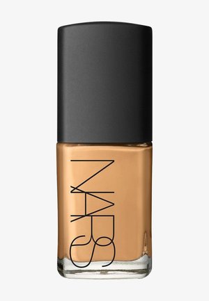NARS SHEER GLOW FOUNDATION - Base de maquillaje - aruba
