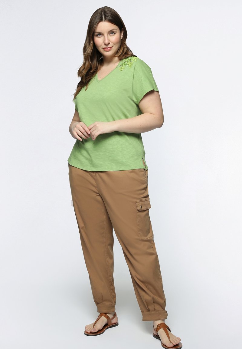 Fiorella Rubino T-shirt basic lichtgroen