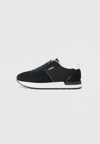 Unselected, black one