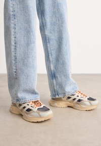 BELLUNO  - Sneakers - beige/orange