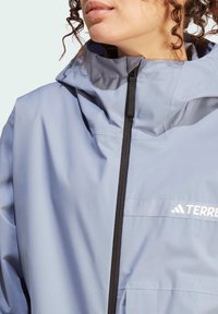 adidas Terrex TERREX MULTI RAIN.RDY 2.5-LAYER - Sadetakki - silver violet