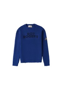 Blauwe gebreide trui met geribbelde textuur, ronde hals en het logo "ROY ROGER'S" in het zwart. Heeft een driehoekaccent op de linker mouw.