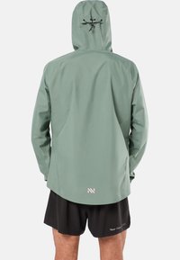 NNormal BEKLEIDUNG RACE - Regenjacke / wasserabweisende Jacke - mittelgrün