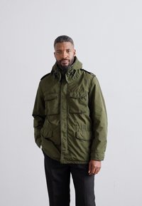 ASPESI NEW CAMP - Parka - green